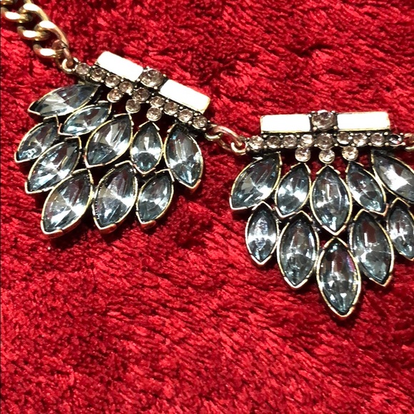 NECKLACE VINTAGE LIKE WITH LIGHT BLUE CRYSTALS - Picture 3 of 4